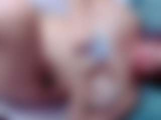 Live cam show with annejulienne - Solo on Streamer API