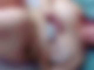 Live cam show with annejulienne - Asian Big Tits on Gym Cam Girls