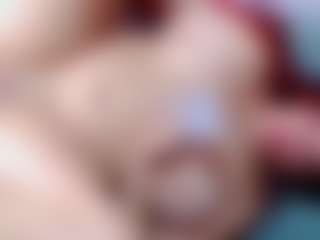 Live cam show with annejulienne - Red Hair Squirt on Gym Cam Girls