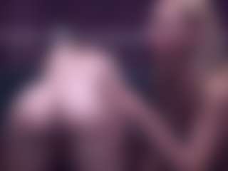 BlondeDolls's Live Sex Cam Show