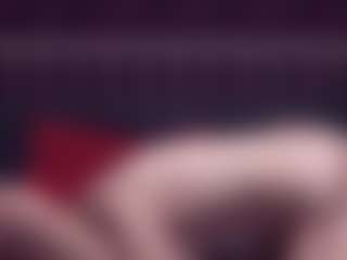 BlondeDolls MILF webcam performer live streaming