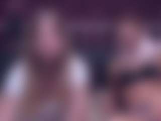 Show en direct avec BlondeDolls - Dildo sur Camsoda