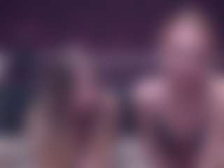 BlondeDolls's Live Sex Cam Show