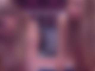 Live cam show with BlondeDolls - Flashing on Camsoda