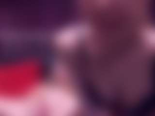 Live cam show with BlondeDolls - Flashing on Fling VIP Chat