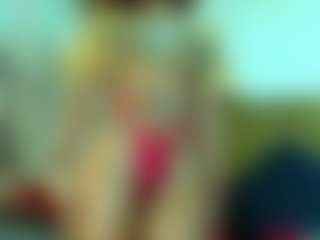 Live cam show with Evangeline2604 - Muscle on Hubzter Live