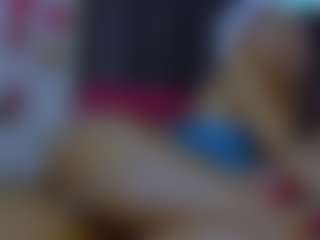 Evangeline2604's Live Sex Cam Show
