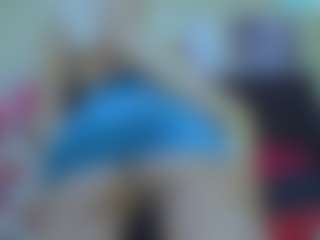 Live cam show with Evangeline2604 - Muscle on Latina Girls