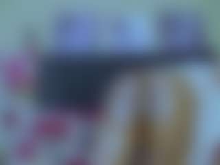 Live cam show with Evangeline2604 - Ebony MILF on Camsoda
