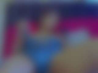 Live cam show with Evangeline2604 - Ebony MILF on StripNow