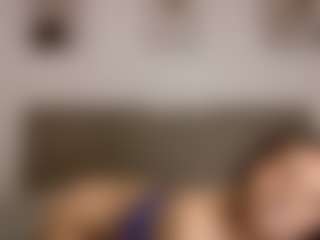 Live cam show with FreakNique - Curvy on CSO-WL