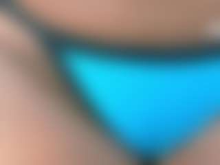 Live cam show with KAROL-SCOTT - Black Squirt on Milf Play