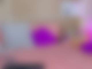 Live cam show with KAROL-SCOTT - Ebony Teen (18+) on Camsoda