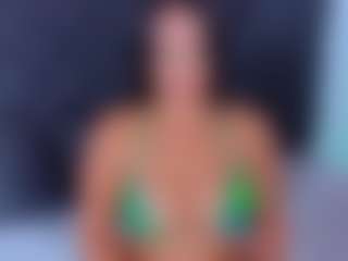 Live cam show with ninfomaria - Shaved Pussy on Soda Cam
