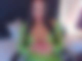 Spettacolo in cam dal vivo con ninfomaria - Squirt su Camsoda