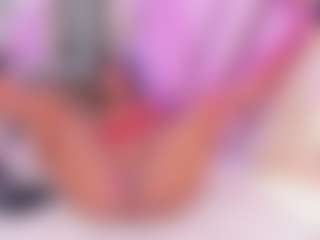 Live cam show with Anny Run - Strip BBW on Fling VIP Chat