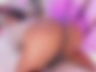 Live cam show with Anny Run - Black Small Tits on Gym Cam Girls
