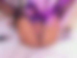 Live cam show with Anny Run - Ride Torso on StripNow