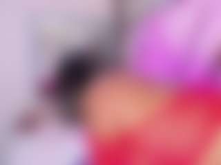 Live cam show with Anny Run - BBW on CamClone