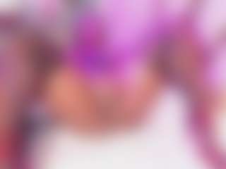 Live cam show with Anny Run - Ebony Shaved Pussy on Camsoda