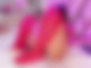 Live cam show with Anny Run - Public Black on sexylive.show