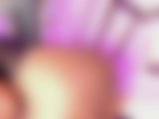 Live cam show with Anny Run - Cute on TeamSkeetLive