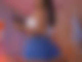 Live cam show with Catalina Evans - Pornstar Public on pussylord.com