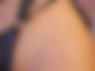 Live cam show with Catalina Evans - Nonbinary on Camsoda