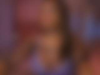 Live cam show with Catalina Evans - Squirt on Hubzter Live