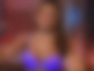 Live cam show with Catalina Evans - Cum on Soda Cam