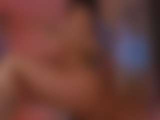 Live cam show with Catalina Evans - Blonde Hair on TeamSkeetLive