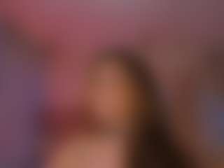 Live cam show with Catalina Evans - Pornstar Public on CamClone
