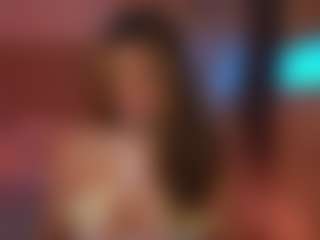 Live cam show with Catalina Evans - Teen (18+) on Camsoda