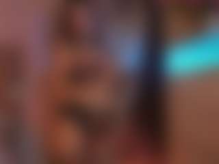 Live cam show with Catalina Evans - Shaved Pussy on hrnylive.com