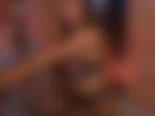 Live cam show with Catalina Evans - Dildo on UwU Esports