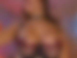 Live cam show with Catalina Evans - Tease on boobsie.com