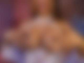 Live cam show with Catalina Evans - Petite Toys on Camsoda.co