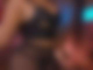 Live cam show with Catalina Evans - Shaved Pussy on Camsoda