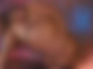 Live cam show with Catalina Evans - Lush Blonde Hair on live.xheat.ai