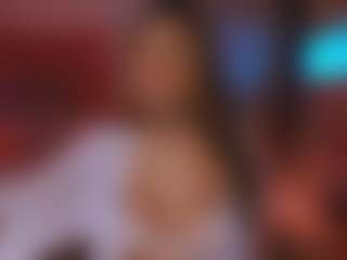 Live cam show with Catalina Evans - Morena on Camming Site