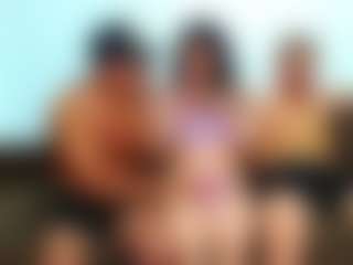 Live cam show with abigail-morgaN - Shaved Pussy on Dare Cams