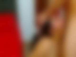 abigail-morgaN MILF webcam performer live streaming