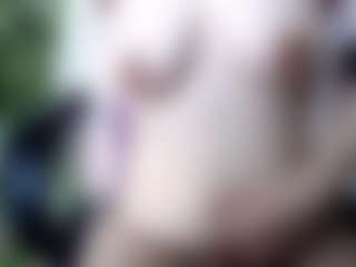 Akiramm MILF webcam performer live streaming