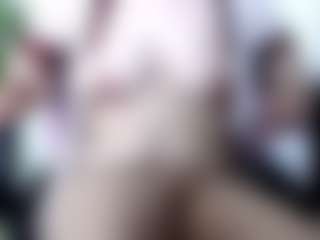 Akiramm MILF webcam performer live streaming