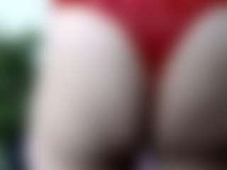 Akiramm MILF webcam performer live streaming