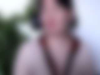 Akiramm MILF webcam performer live streaming