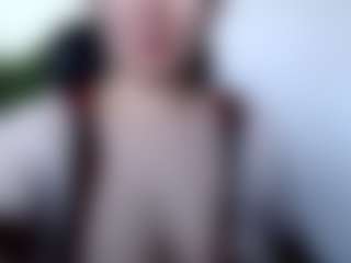 Akiramm MILF webcam performer live streaming