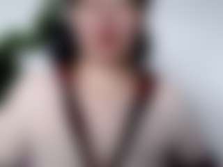 Akiramm MILF webcam performer live streaming