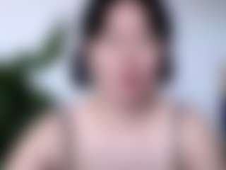 Akiramm MILF-Webcam-Darstellerin im Live-Stream