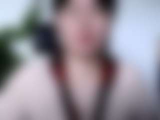 Akiramm MILF webcam performer live streaming